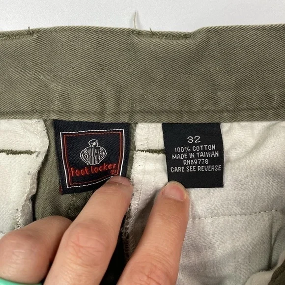 Vintage Footlocker Brown Cargo Shorts Size 32 Y2K 90s - Picture 7 of 8